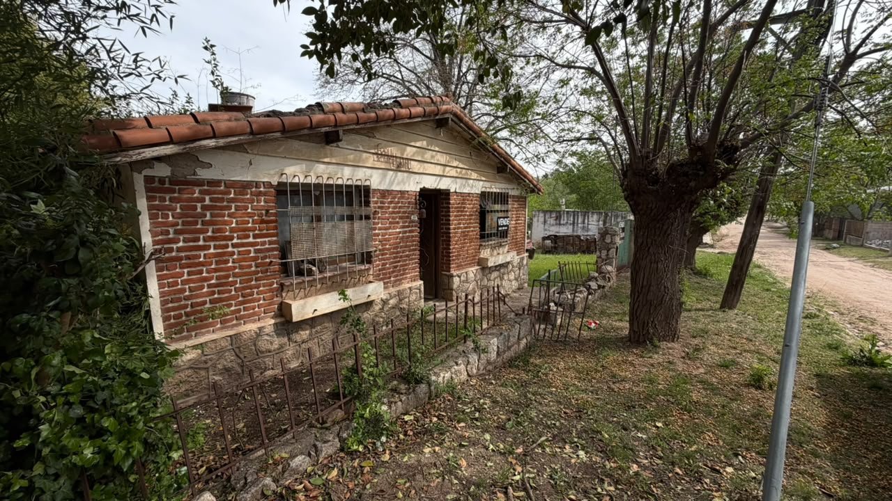 CASA + GALPON A RECICLAR - HUERTA GRANDE.-