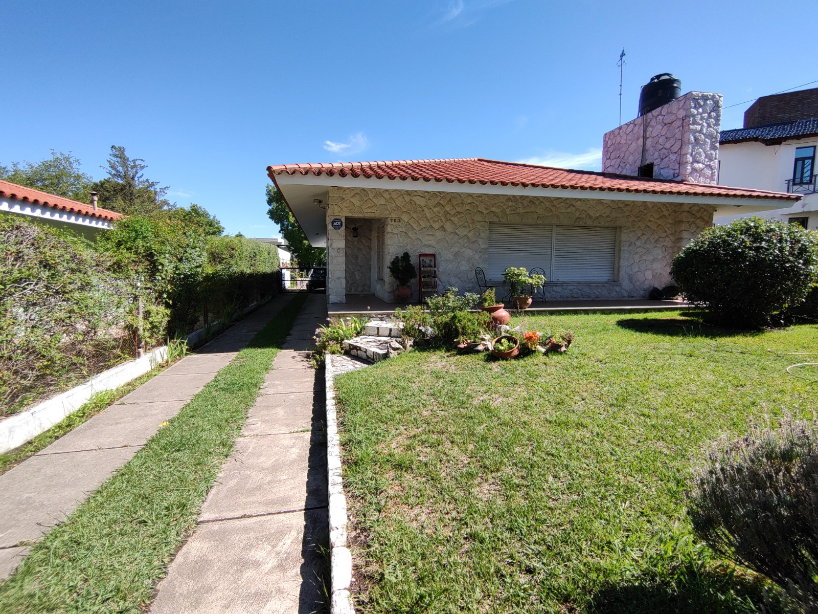 CHALET B° VILLA EDEN - LA FALDA.-