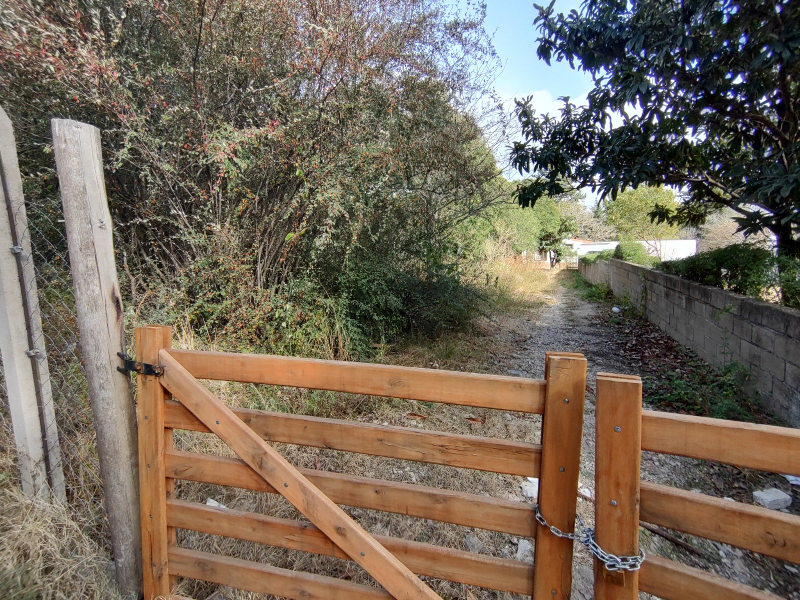 TERRENO B° VILLA CAPRICHOSA - LA FALDA.-