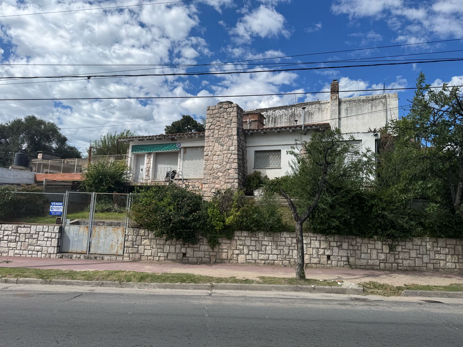 CASA PH - SOBRE RUTA NACIONAL 38.-