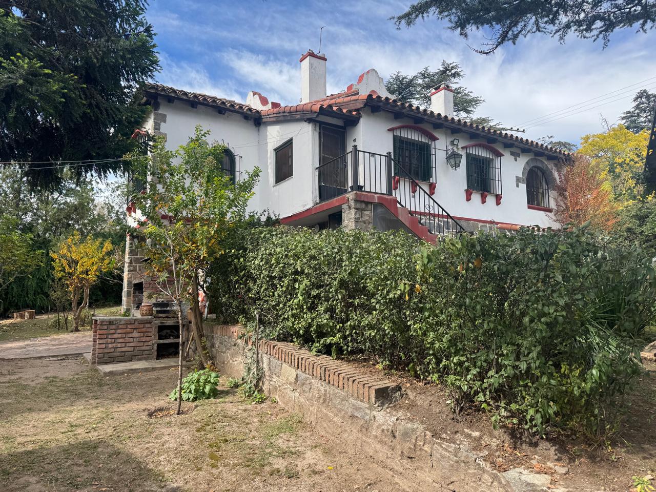 CASONA - VALLE HERMOSO.-