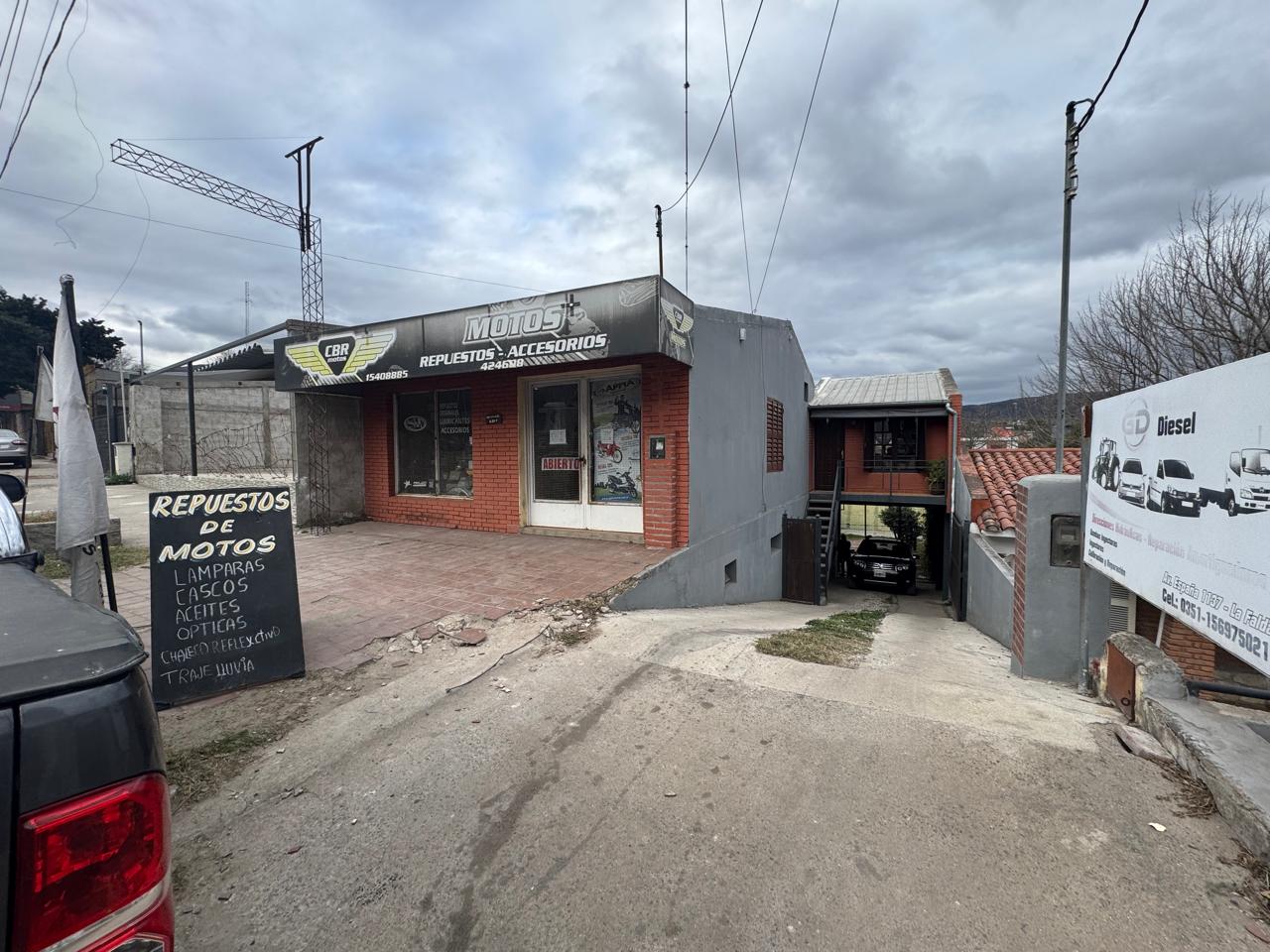 LOCAL COMERCIAL + GALPON + DEPARTAMENTO SOBRE RUTA NACIONAL 38.-