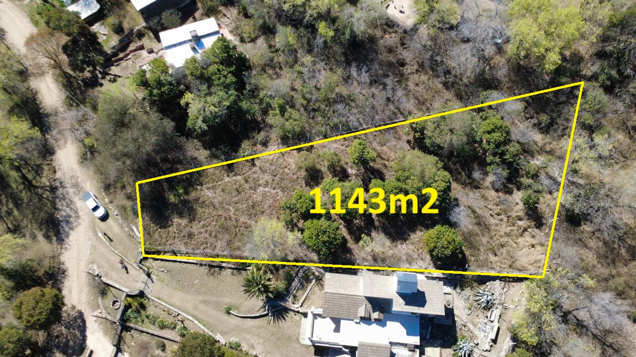 TERRENO B° VILLA ESTELA - LA FALDA.-