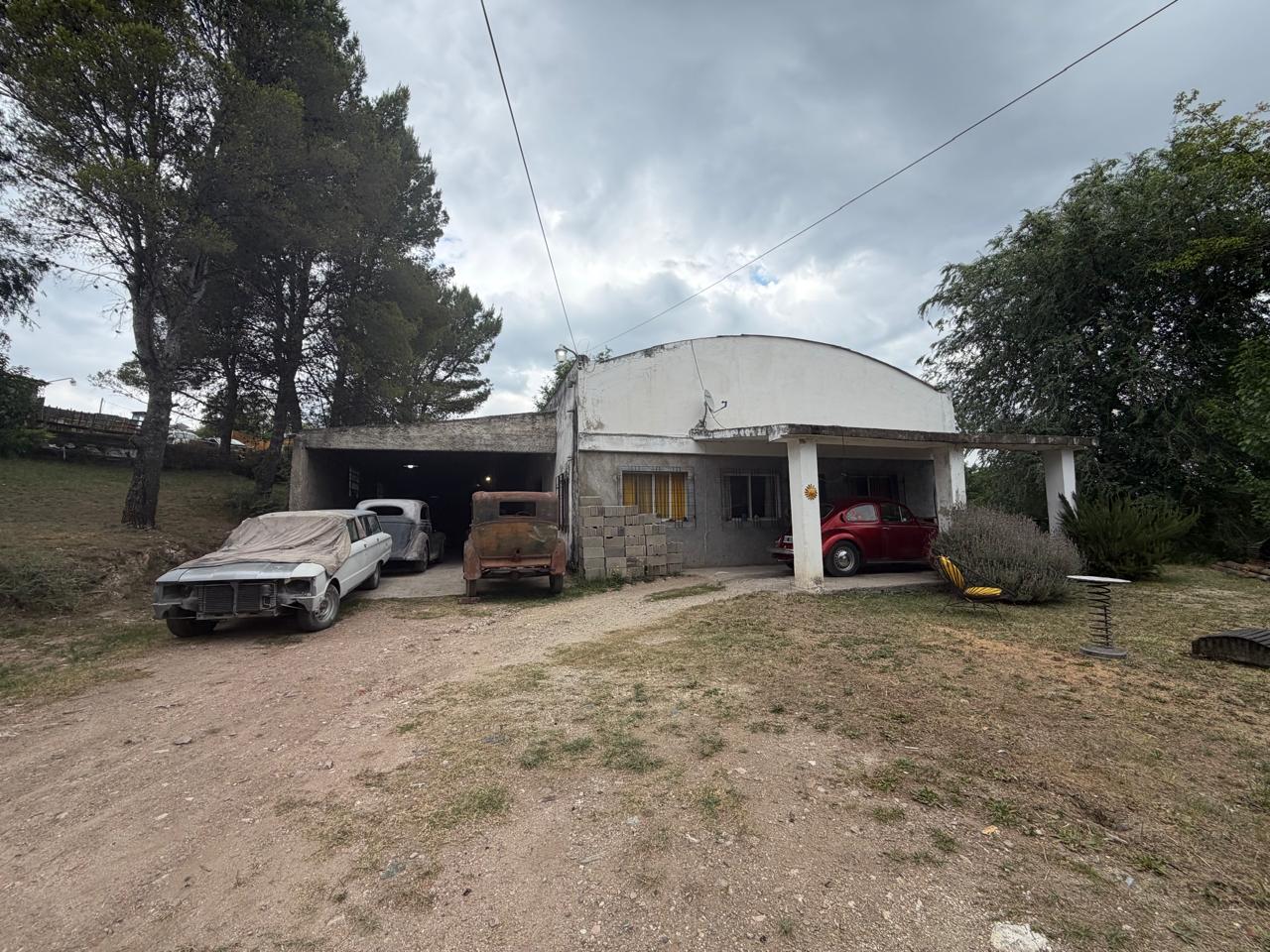 GALPON CON VIVIENDA - VALLE HERMOSO.-