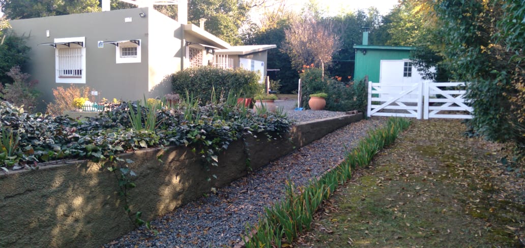 CASA B° EL DOMINADOR - LA FALDA.-