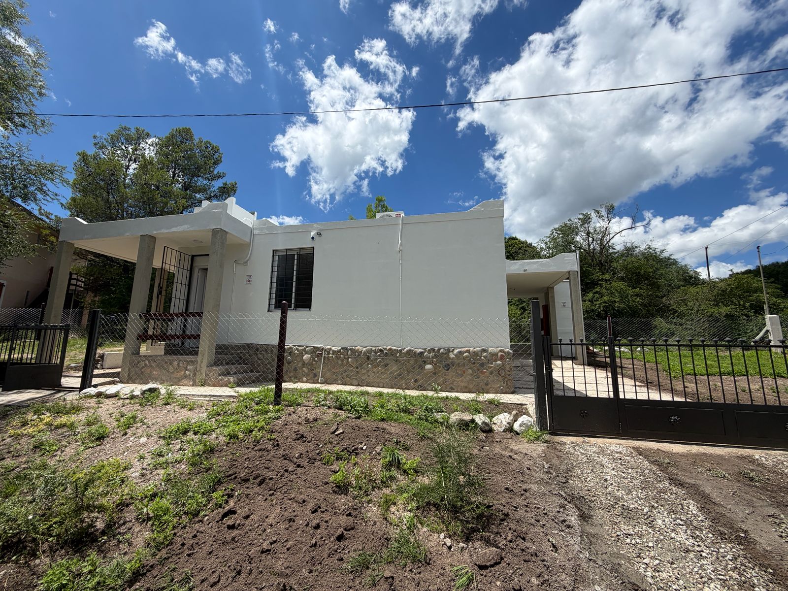 DOS CASA B° BALCON DE PUNILLA - VILLA GIARDINO.-